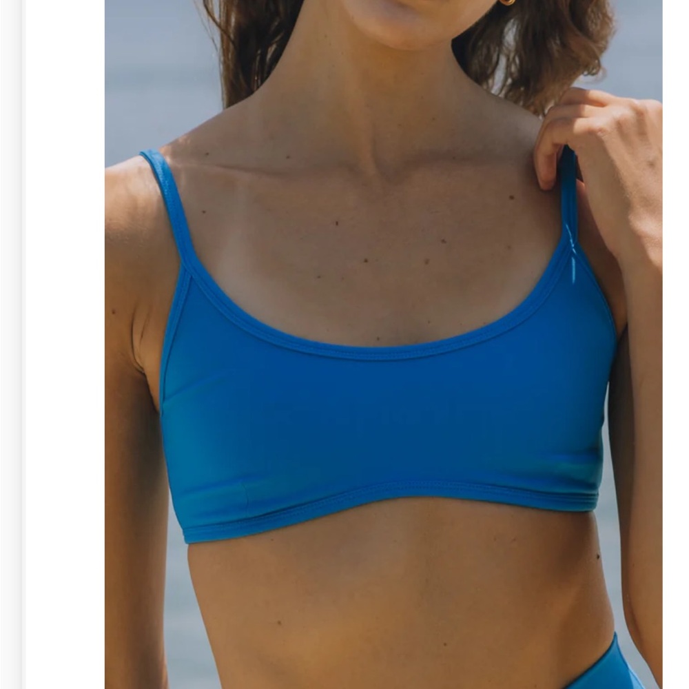 Daily Drills go stretch sports bra and leggings M in Tide